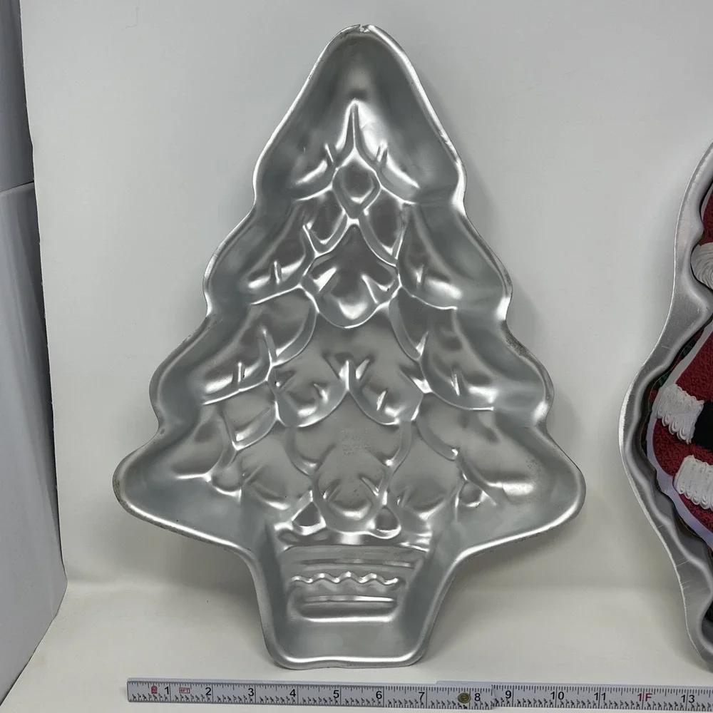 Lot Of 2 Wilton Cake Pans Christmas Tree And Santa Clause